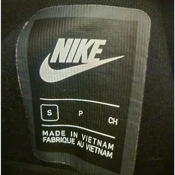 Nike Women's Sportswear Tech Fleece Hoodie Black CW4298-010 Size Small - Picture 2 of 4